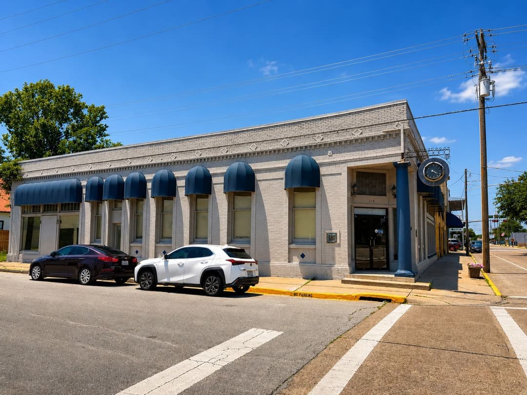 Image of 218 E Main Street Property