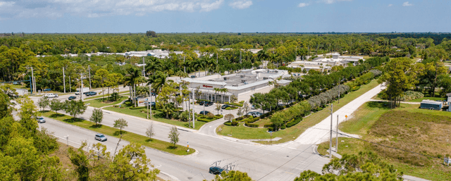Image of How Matthews™ Repositioned Seminole Orange Plaza to Attract Long-Term Investment Demand Success Story