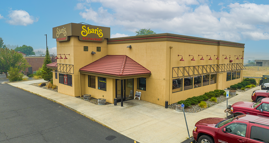 SHARI’S CAFE & PIES