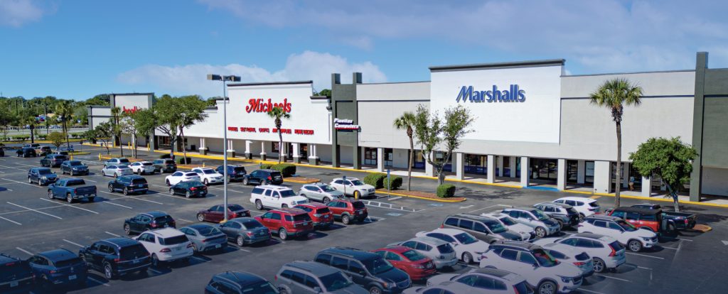 Matthews™ Facilitates Successful Sale of Shopping Center in Florida